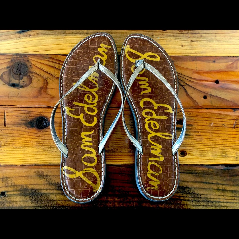 Sam Edelman Gold Gracie Flip Flops 🩴 Hardly Worn